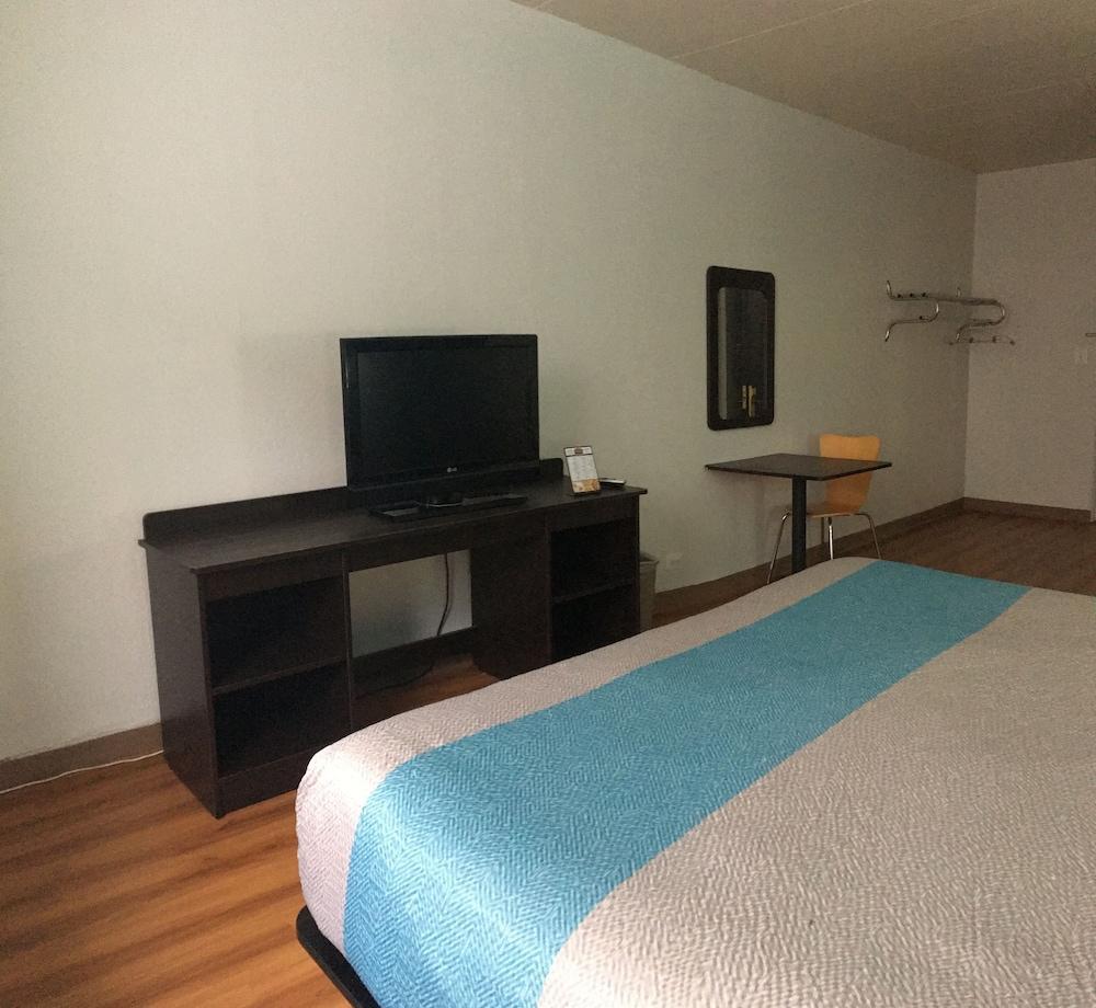 Days Inn Melrose Park/O'Hare South Чикаго Экстерьер фото