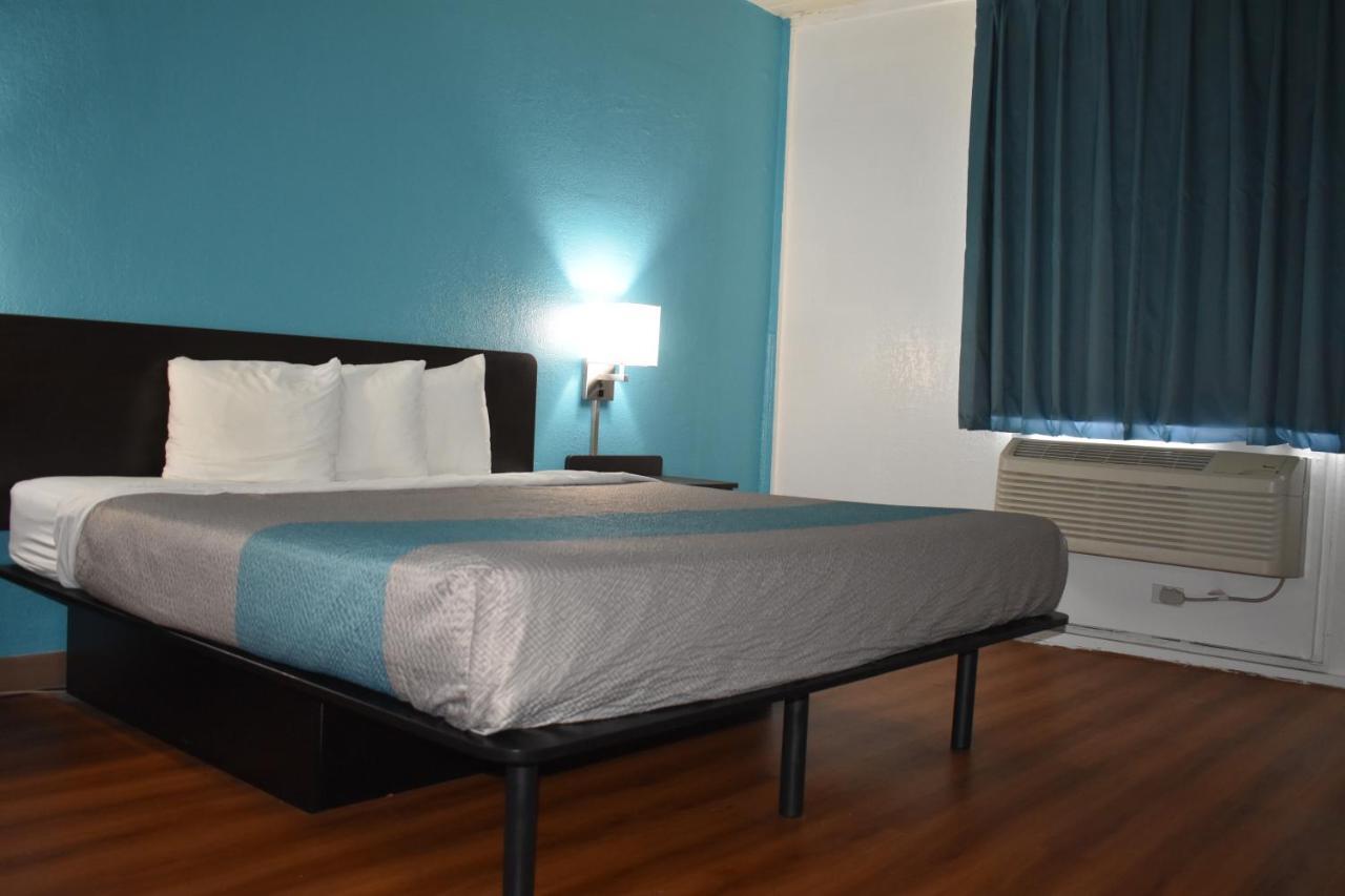 Days Inn Melrose Park/O'Hare South Чикаго Экстерьер фото