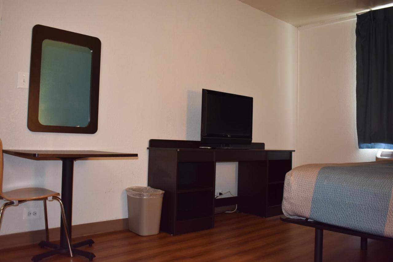 Days Inn Melrose Park/O'Hare South Чикаго Экстерьер фото