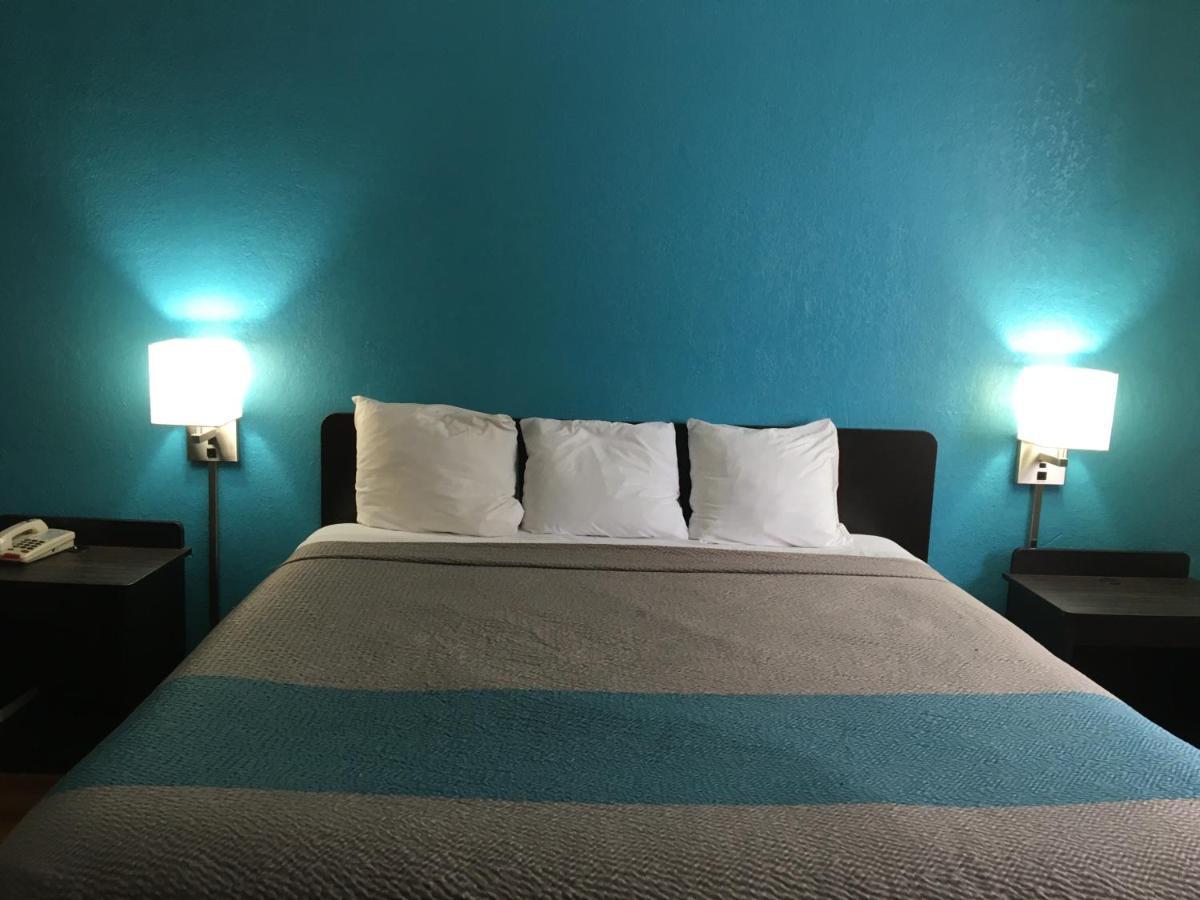 Days Inn Melrose Park/O'Hare South Чикаго Экстерьер фото